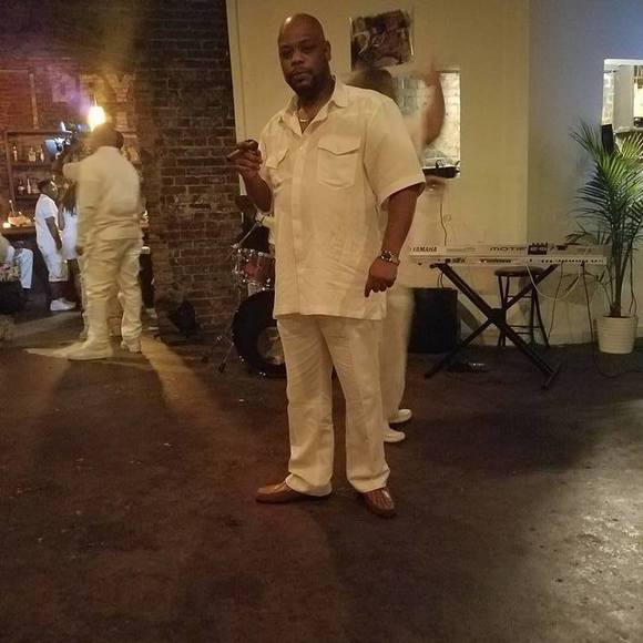 Meet your Posher, Gary - Picture 1 of 1